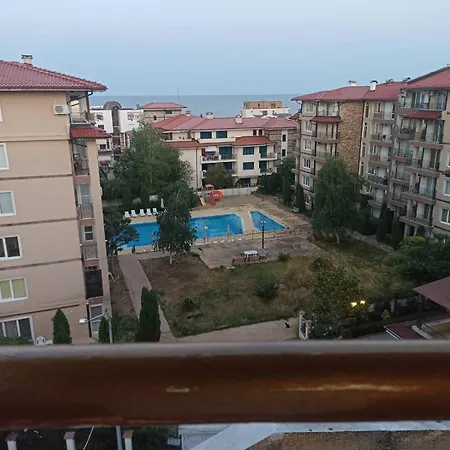 Hotel Krasi 2*