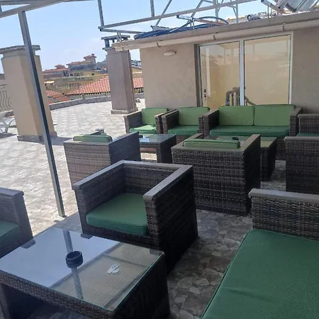 Krasi Hotel 2*