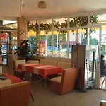 Hotel Krasi 2*