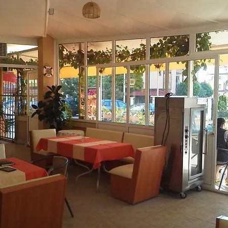 Hotel Krasi 2*